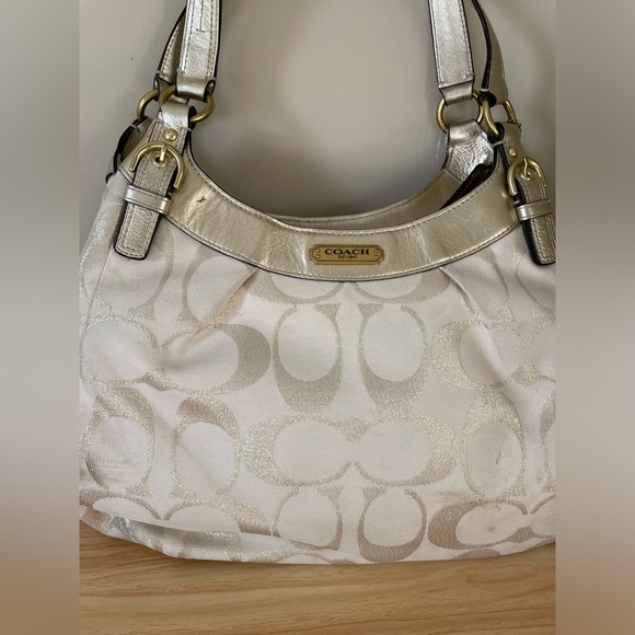 Vintage Coach Madison Soho Hobo Ivory Gold Leather
Trim No. H1294-†20584 - Picture 3 of 12
